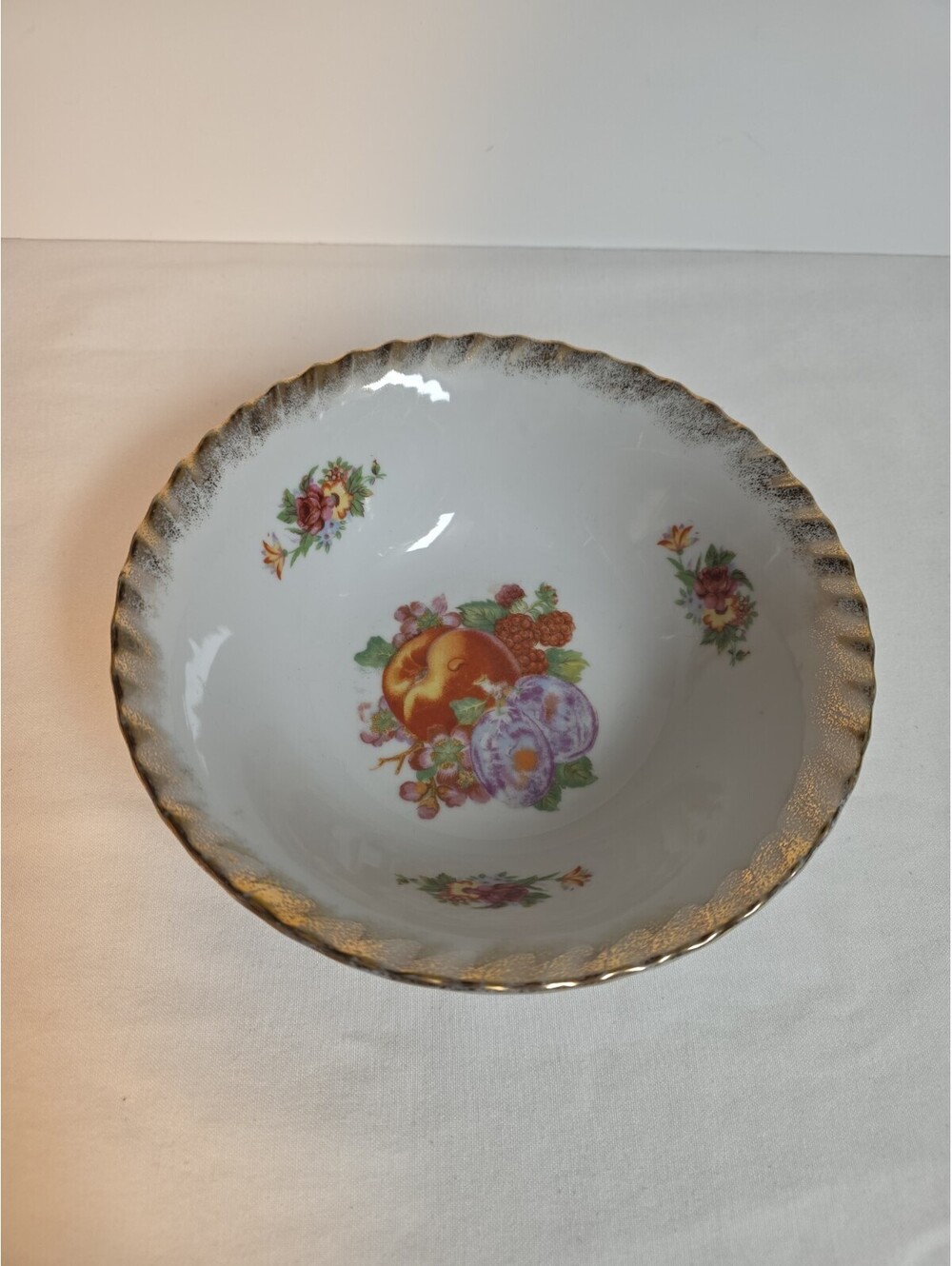 Vintage 8" Round Fruit Serving Bowl Scalloped Gold Trim Peach Plums Berries